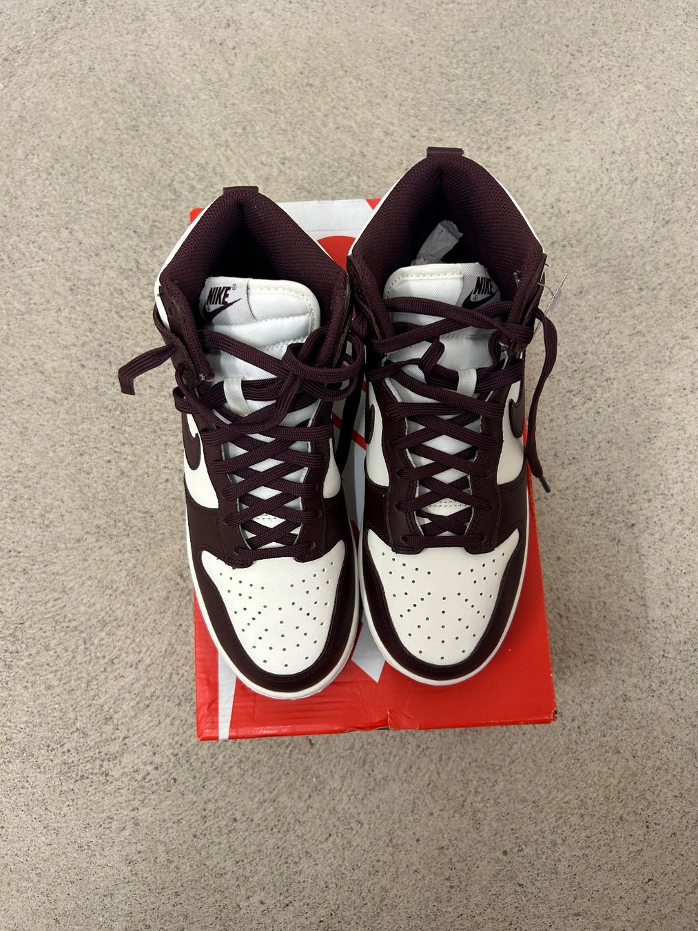 Nike Scarpe da uomo: Nike Dunk High Burgundy Crush – Nuovo e nell'imballaggio originale da St.Gallen venduto da y.vrn1 5