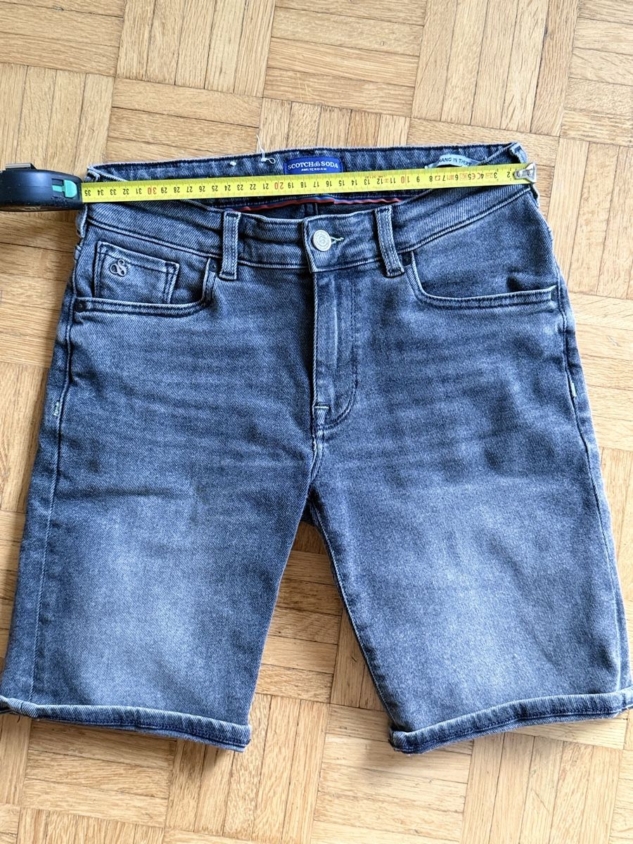 Pantaloni: Jeansshort – Nuovo (secondo la descrizione) da Niederwangen BE venduto da fkaska