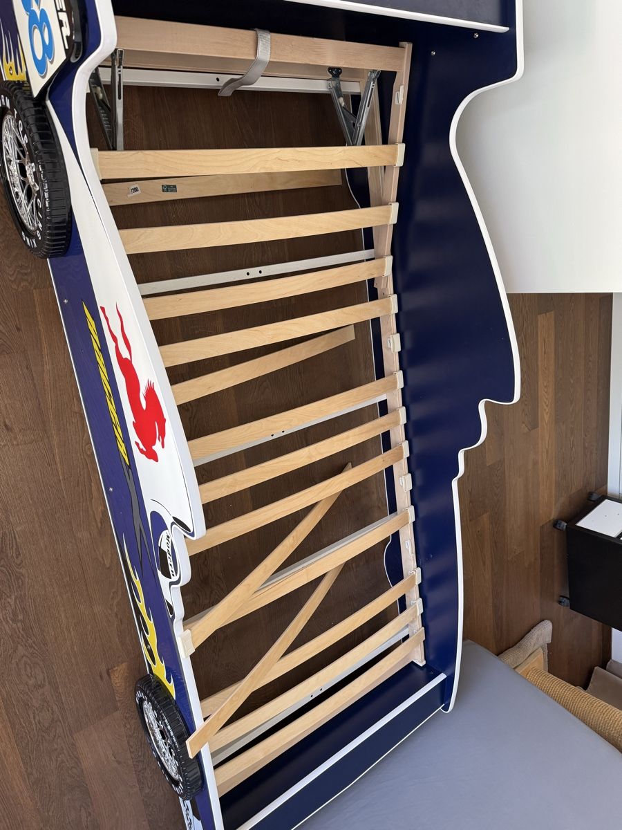 Lits: Autobett Kinderbett Rennauto blau  mit oder ohne Lattenrost – D'occasion à St. Erhard par Cfreya 5