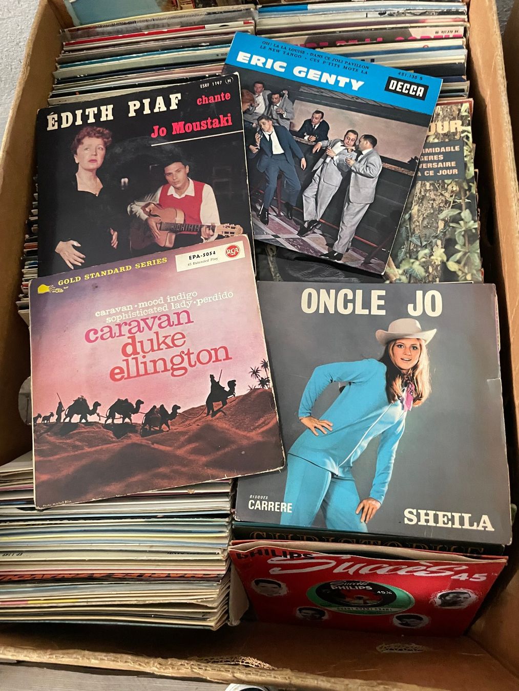 Schallplatten: 2 cartons de disque vinyle 45 t a 4 titres – Gebraucht aus La Croix (Lutry) von netrajet 3