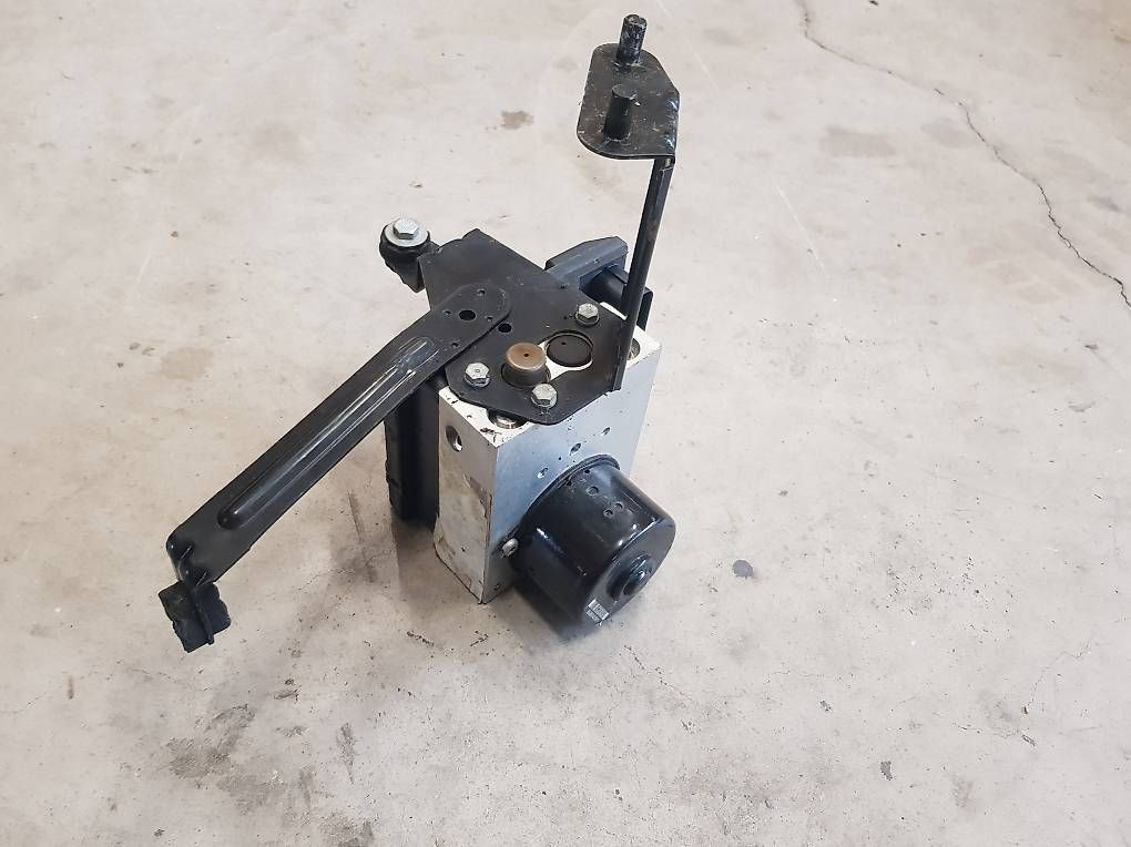 Toutes les pièces auto: BMW M3 E46 ABS/DSC Block, Einheit, Steuergerät – D'occasion à Mettendorf TG par GarageSchenkel