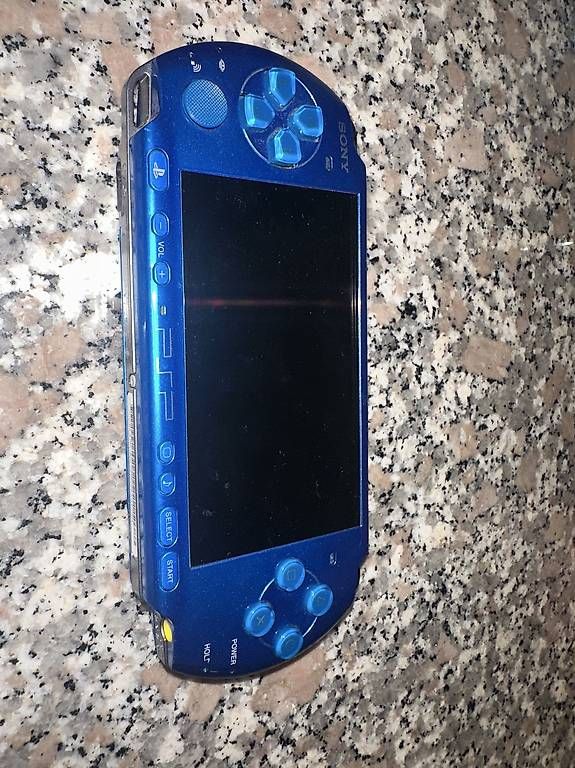 Console: Schöner blauer PSP – Usato da Dübendorf venduto da ser_v5wy