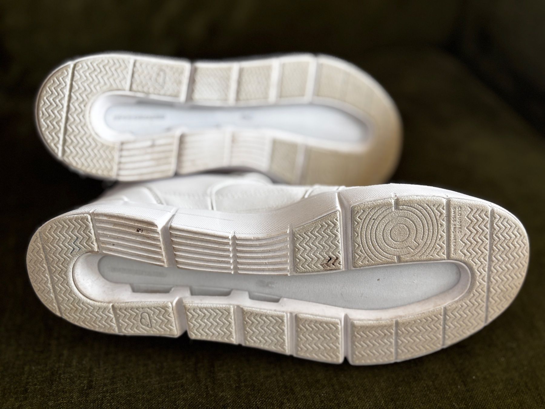 On Scarpe da uomo: On The Roger Sneaker, Weiss, Grösse 44 – Nuovo (secondo la descrizione) da Herrliberg venduto da Tcardo 4