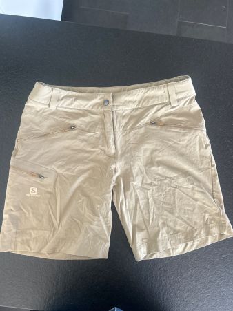 Shorts Salomon beige taille 42 bon état