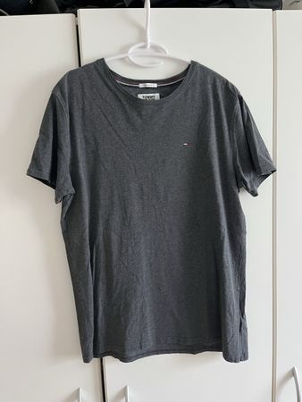 Herren T-Shirt Tommy Jeans grau Regular Fit Grösse M