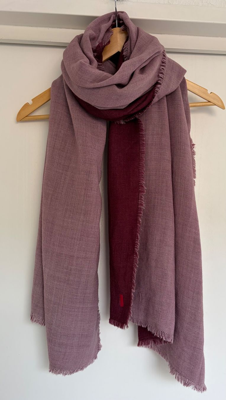 Foulard & Sciarpe: Shalls Wolle Schal – Nuovo e nell'imballaggio originale da Unterägeri venduto da Jutka_04