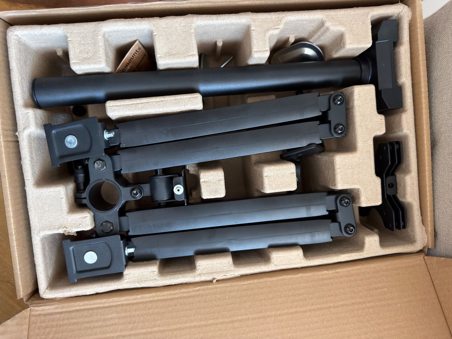 Staffa per monitor: Neomounts DS60-600BL3  27", 9 kg – Usato da Zürich venduto da Benjatoph 2