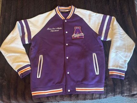 Veste universitaire violet blanc taille L