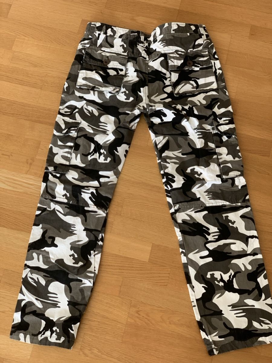 Hosen: Militärhose Neu ungetragen – Neu und originalverpackt aus St. Gallen von menchild 1