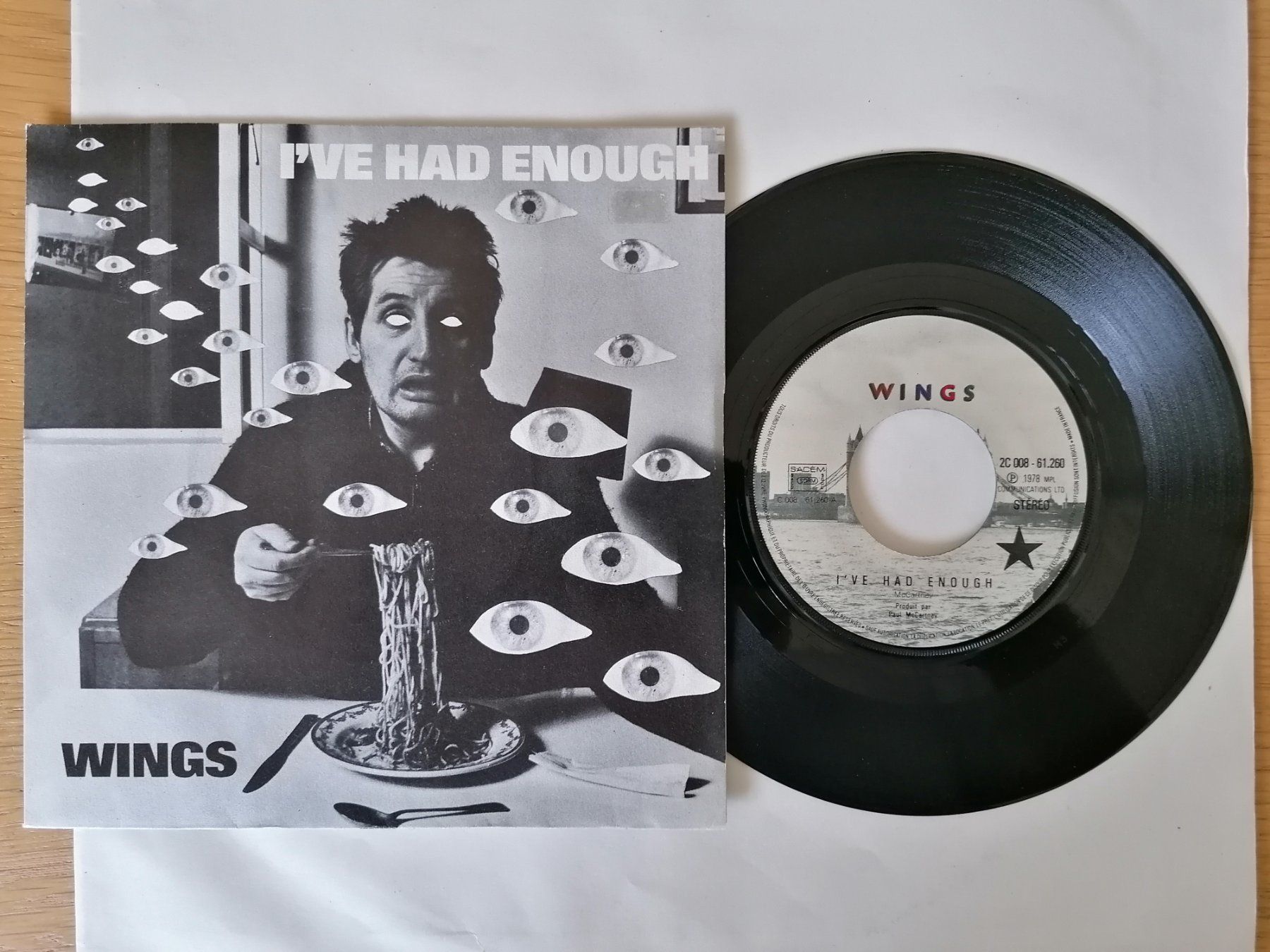 Dischi in vinile: WINGS -- I've Had Enough 1978 Single 7inch Vinyl – Usato da Beinwil am See venduto da Funkthesizer