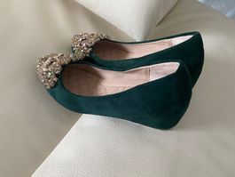 RARITÄT - spezieller Damenschuh mit Ziersteinen, 38