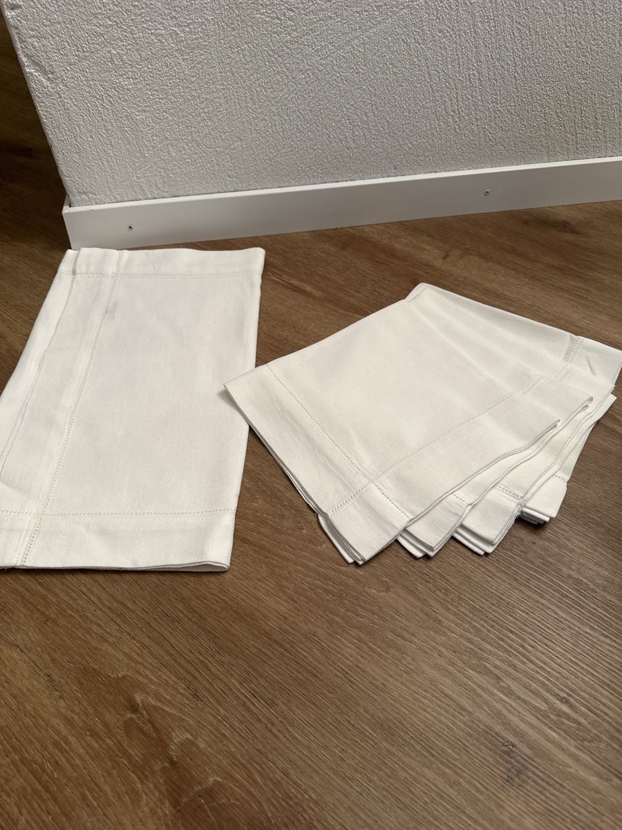 Altra biancheria da tavola: Tischläufer incl. 4 Stoffservietten, Weiss – Usato da Zürich venduto da yvonne.knoblauch