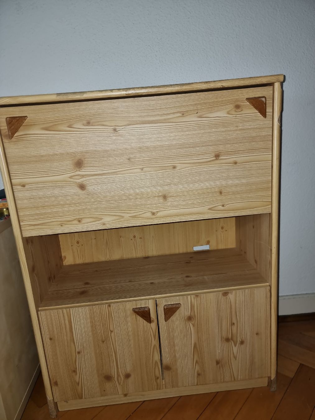 Commodes: Holzkommode – D'occasion à Zürich par dav_yd5m 1