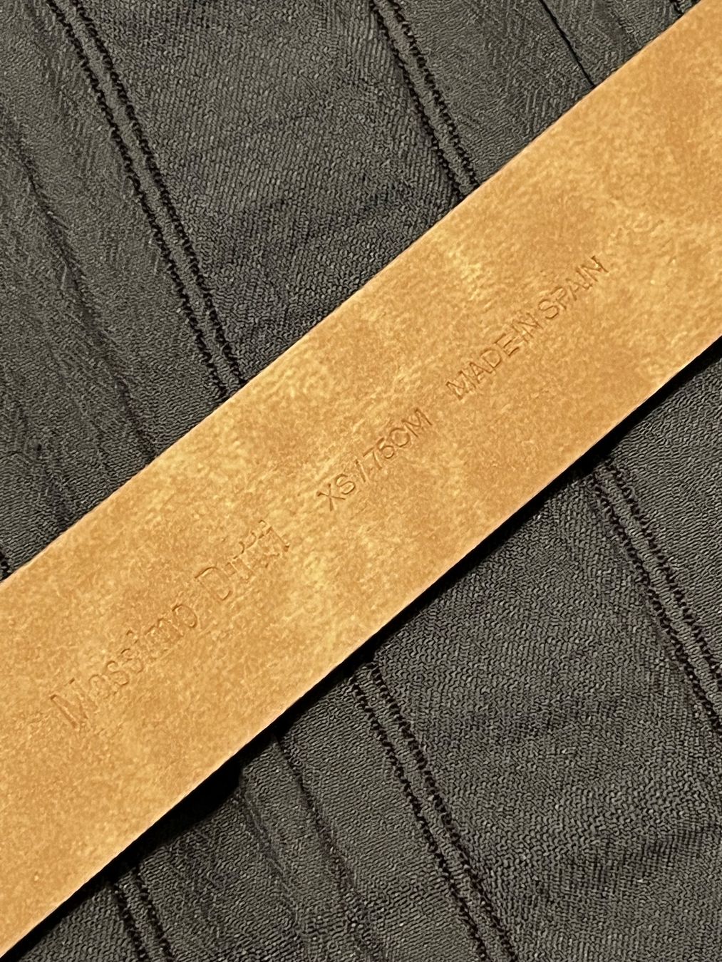 Massimo Dutti Ceintures: Massimo Dutti beige suede belt – D'occasion à Adliswil par nat_7q7l 3