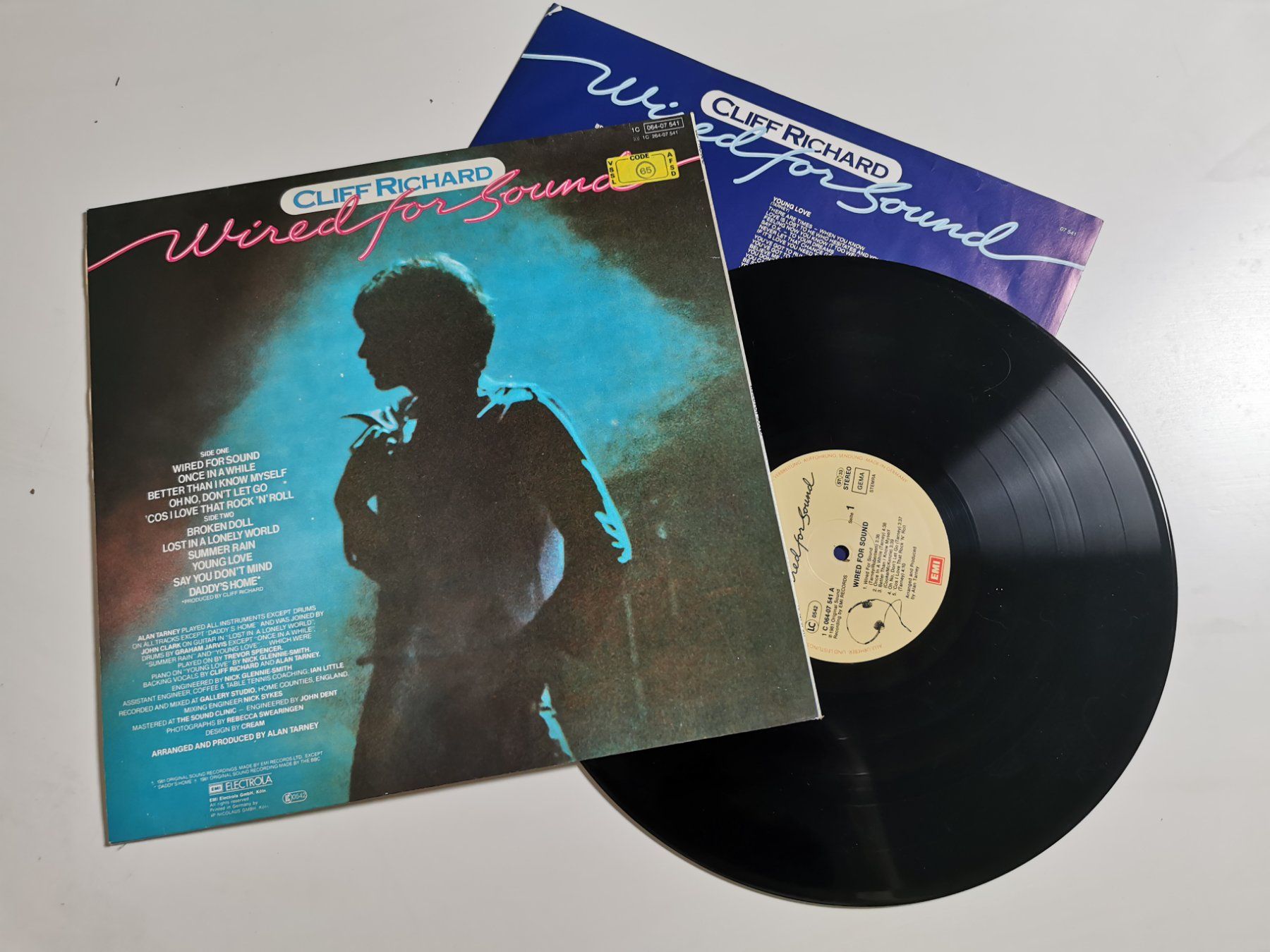 Dischi in vinile: CLIFF RICHARD  - WIRED FOR SOUND – Usato da Grafenried venduto da House-of-Oldies 1