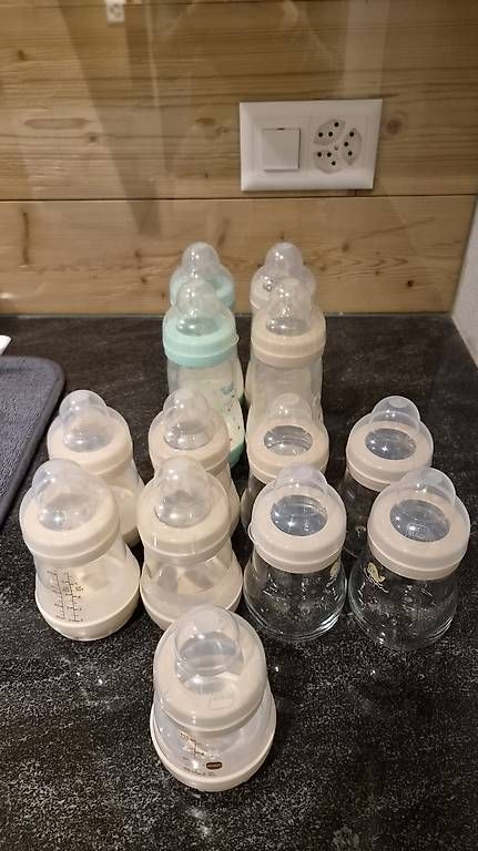 Mam Baby-Mahlzeiten: MAM Babyflaschen-Set – Gebraucht aus Wollerau von mar_hei