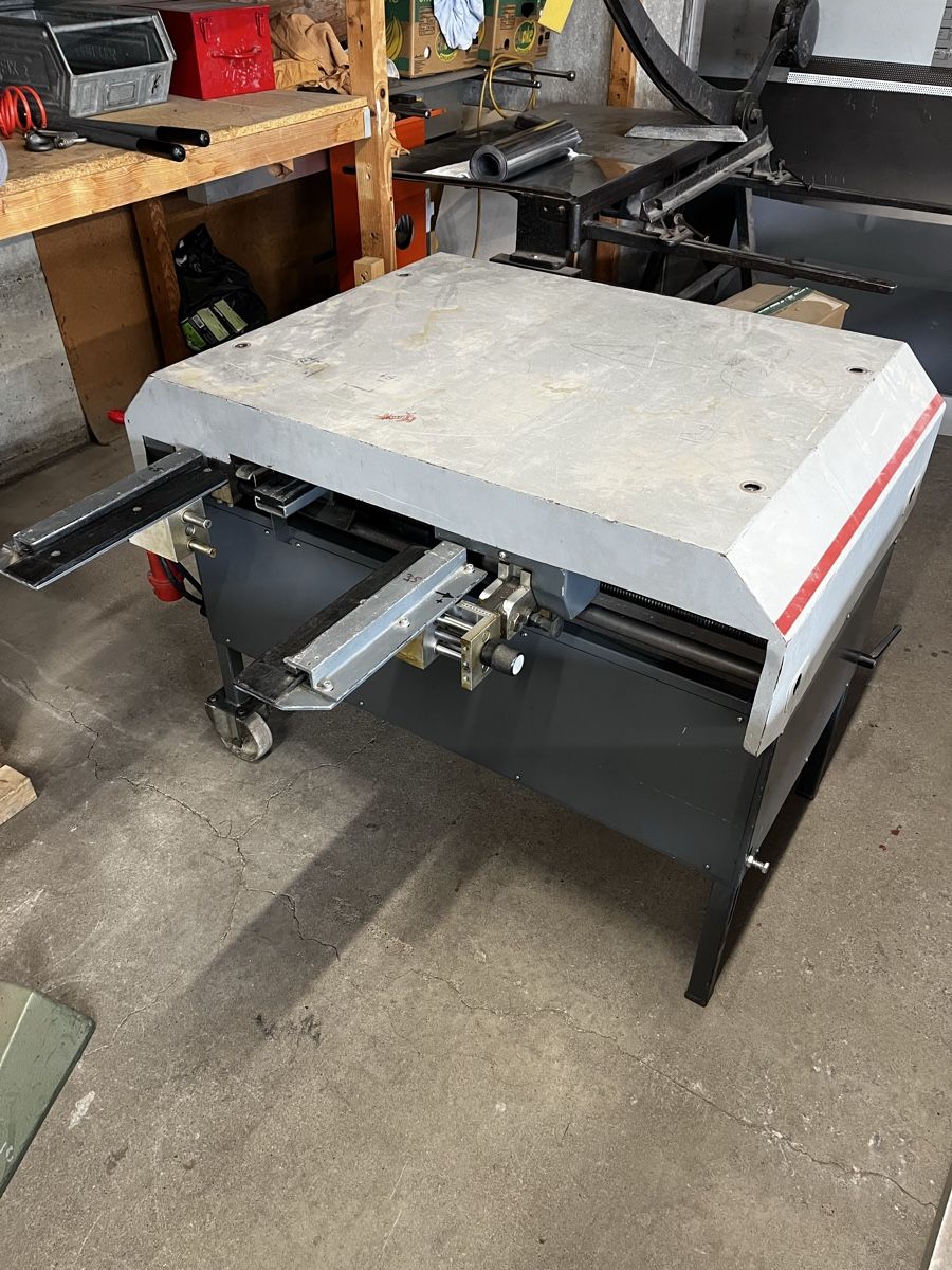 Tutte le macchine: Schlebach Mini Prof – Usato da Steinen venduto da ufdrmuur