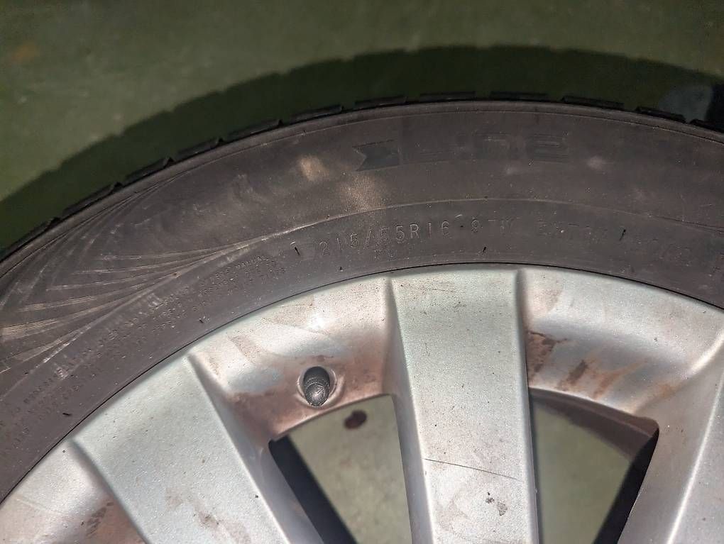 Volkswagen Cerchioni: 4x Sommerfelgen VW Passat 2007 Combi – Usato da Basel venduto da KJG 1