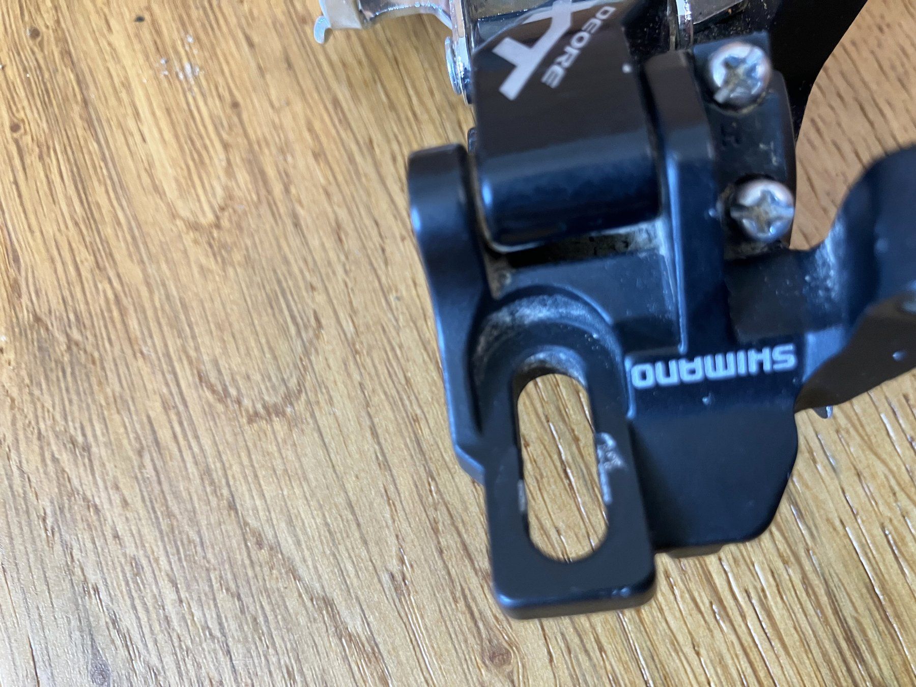 Pezzi di ricambio: Shimano Deore XT FD M781 Umwerfer Anlötsockel – Usato da Obermumpf venduto da Estrela67 4