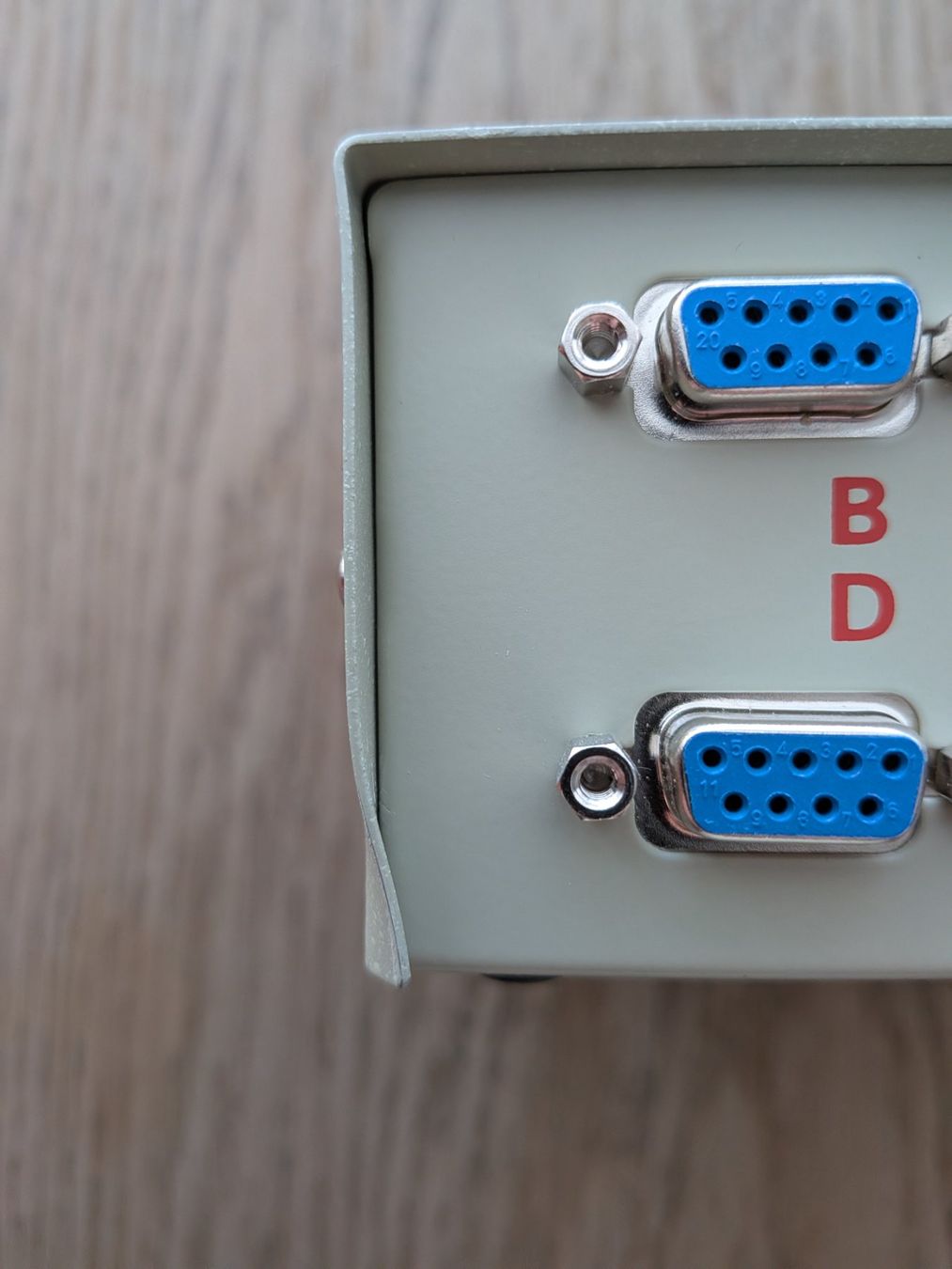 Schalter: 2 Stück roline 14.01.2610 Data Switch Box 4 Port D-Sub 9pol – Gebraucht aus Port von gecotom 5