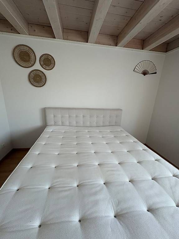 Betten: Boxspringbett Möbel Dick 180x200 – Gebraucht aus Rafz von Wurzelwerk8 1