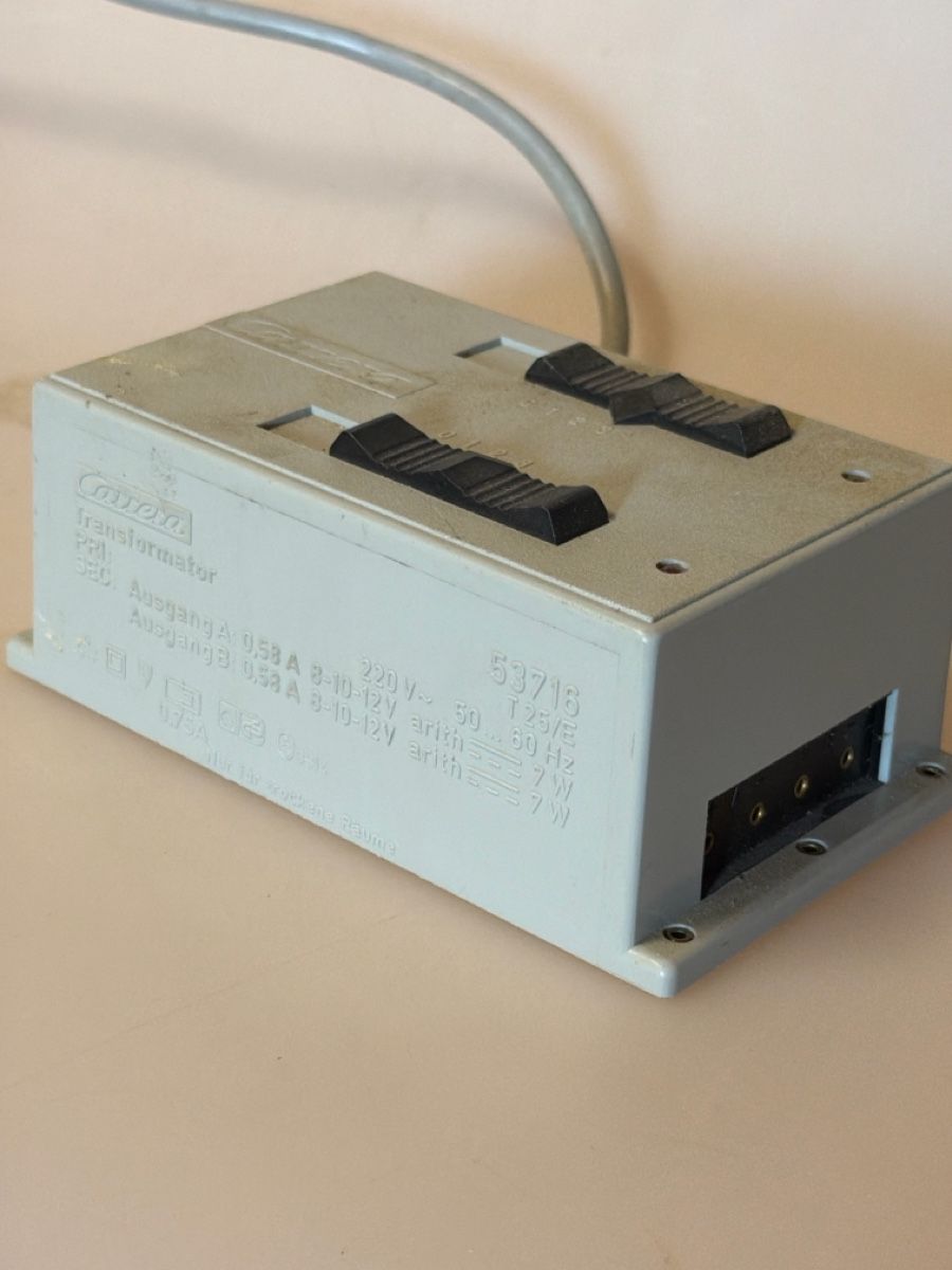 Carrera Piste: Carrera Transformator 53716, 220V, geb.Zustand, Vintage – Usato da Stadel venduto da marcello32 1
