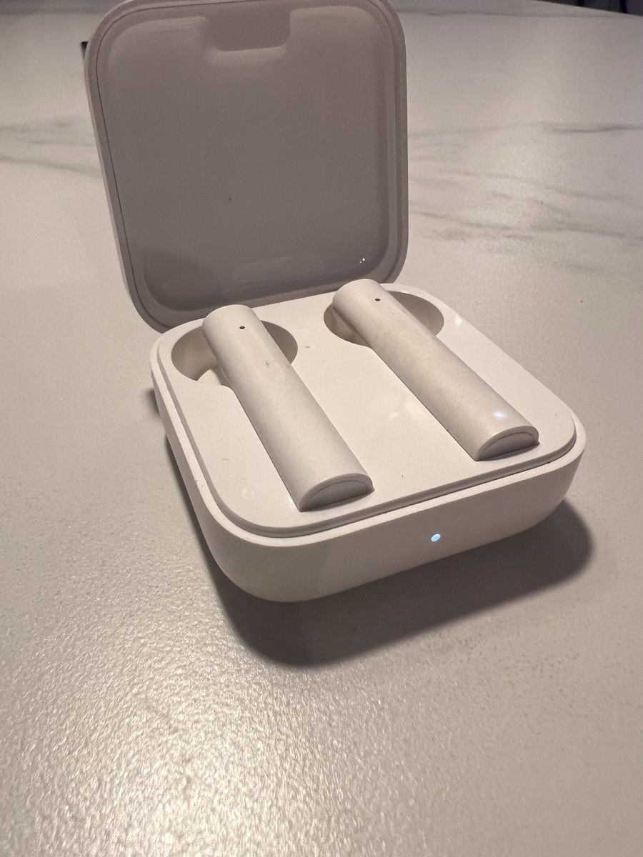 Xiaomi Cuffie: Xiaomi Mi True Wireless Earphones 2 Basic gebraucht – Nuovo (secondo la descrizione) da Winterthur venduto da ChicMarkt 2