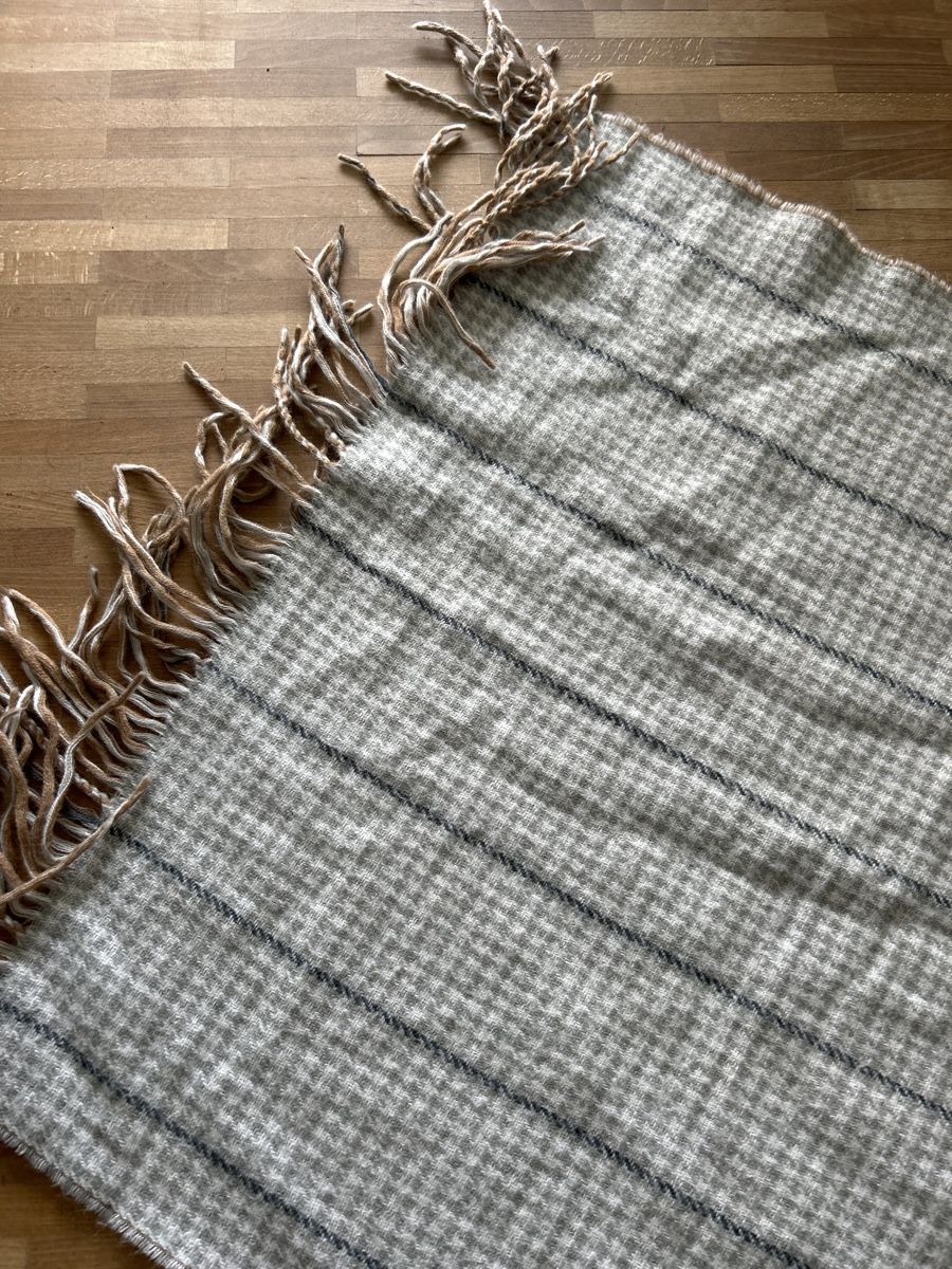 Foulard & Sciarpe: Schal 🧣 – Usato da Langnau im Emmental venduto da Iriss 1