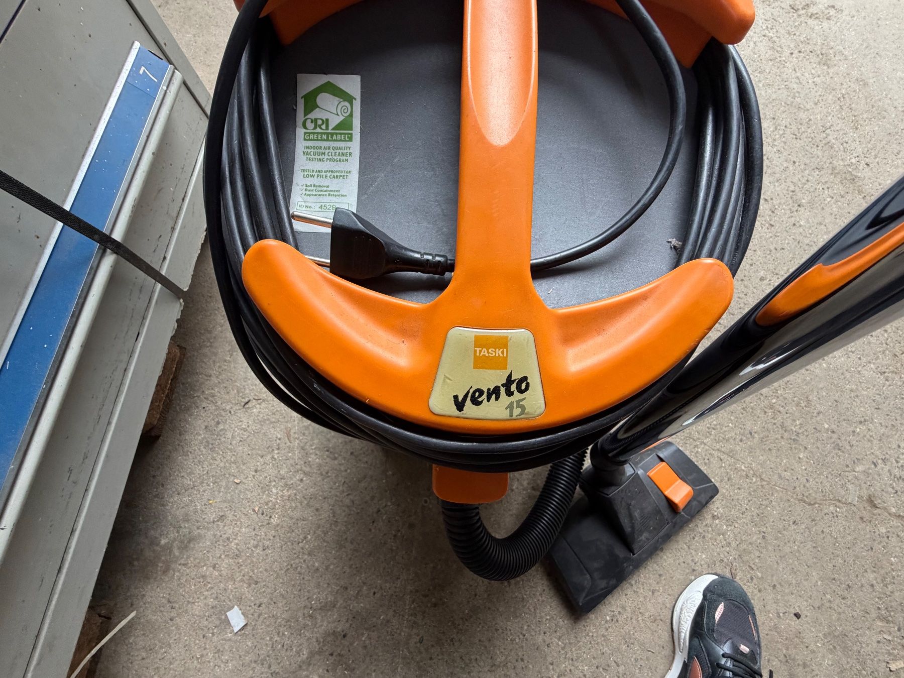 Aspirapolveri & Accessori: gebrauchte TASKI Vento 15 Gewerbesauger – Usato da Necker venduto da liq24 2
