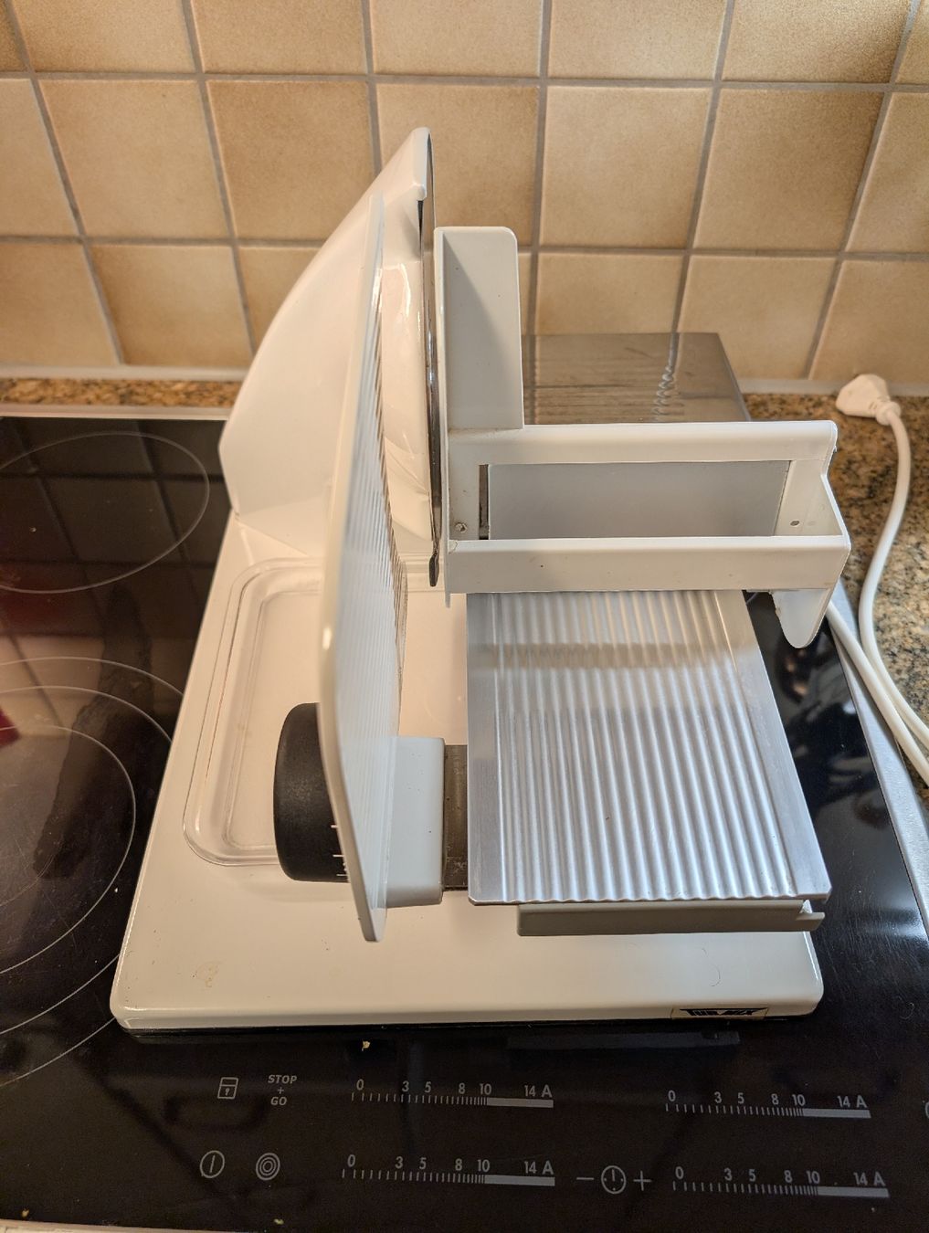Elettrodomestici da cucina: Allesschneider weiss "Severin" guter Zustand – Usato da Hinwil venduto da lba_l8yp 2