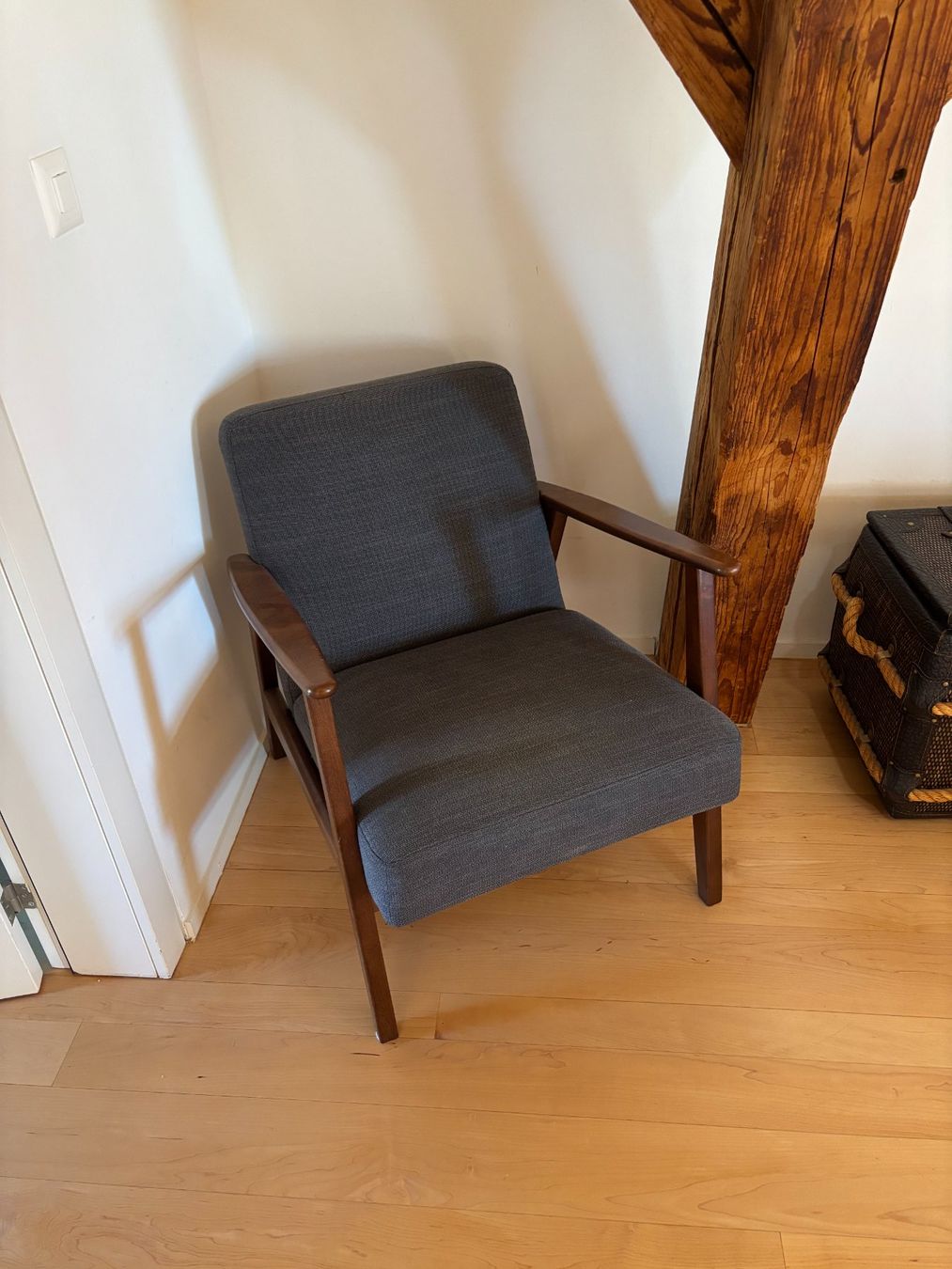 Ikea Poltrone: 2 fauteuils IKEA EKENÄSET – Usato da Cully venduto da Sorayahh