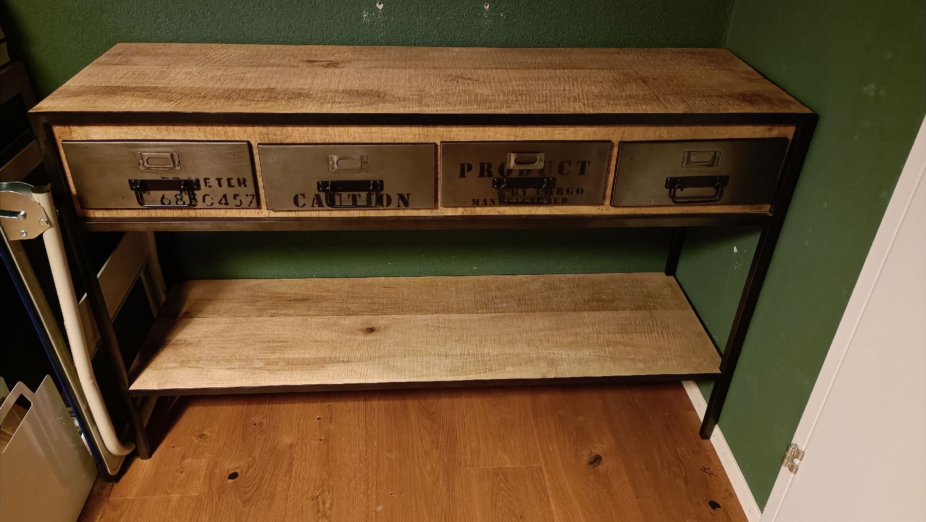 Maisons du monde Commodes: Sideboard in Industrialdesign – D'occasion à Thörigen par Chjoscht