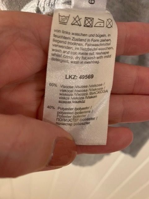 Kleider: Robe t.38/40 marine à pois – Gebraucht aus Sion von DayJenn 6