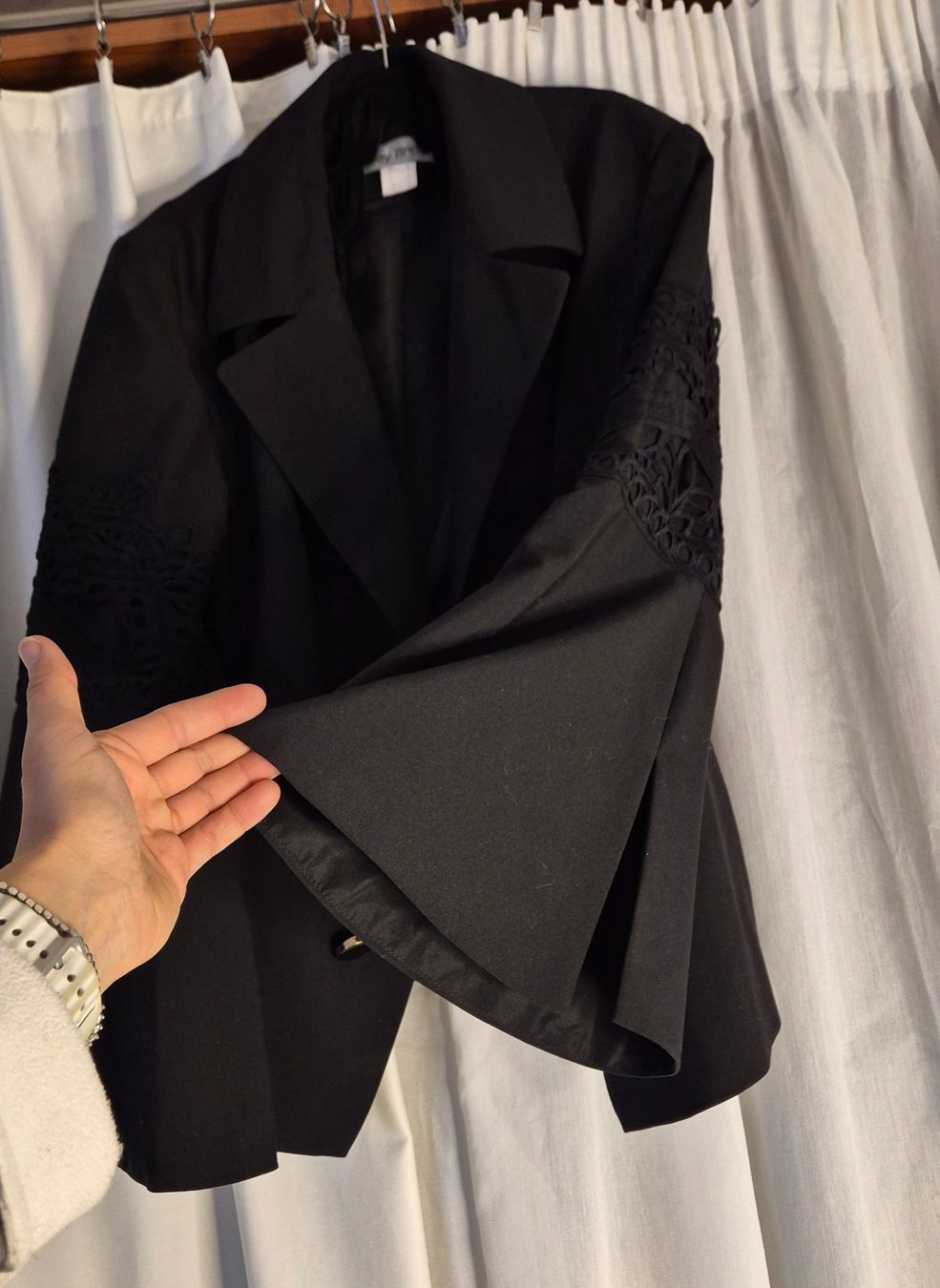 Jacken: Blazer mit weiten Ärmeln von Ashley Brooke – Gebraucht aus Leissigen von ali_k9v8 2