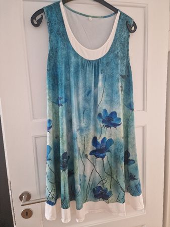Sommerkleid mit Blumenmuster Gr. XL, luftig & frisch