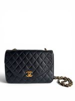 Chanel Matelasse Lambskin Shoulder Bag Tasche