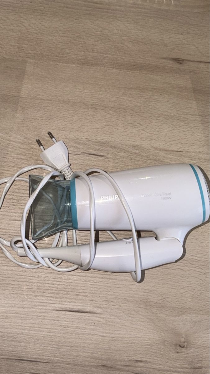 Philips Föhn: PHILIPS HAIR DRYER – Gebraucht aus Puplinge von yav_9r9f 1