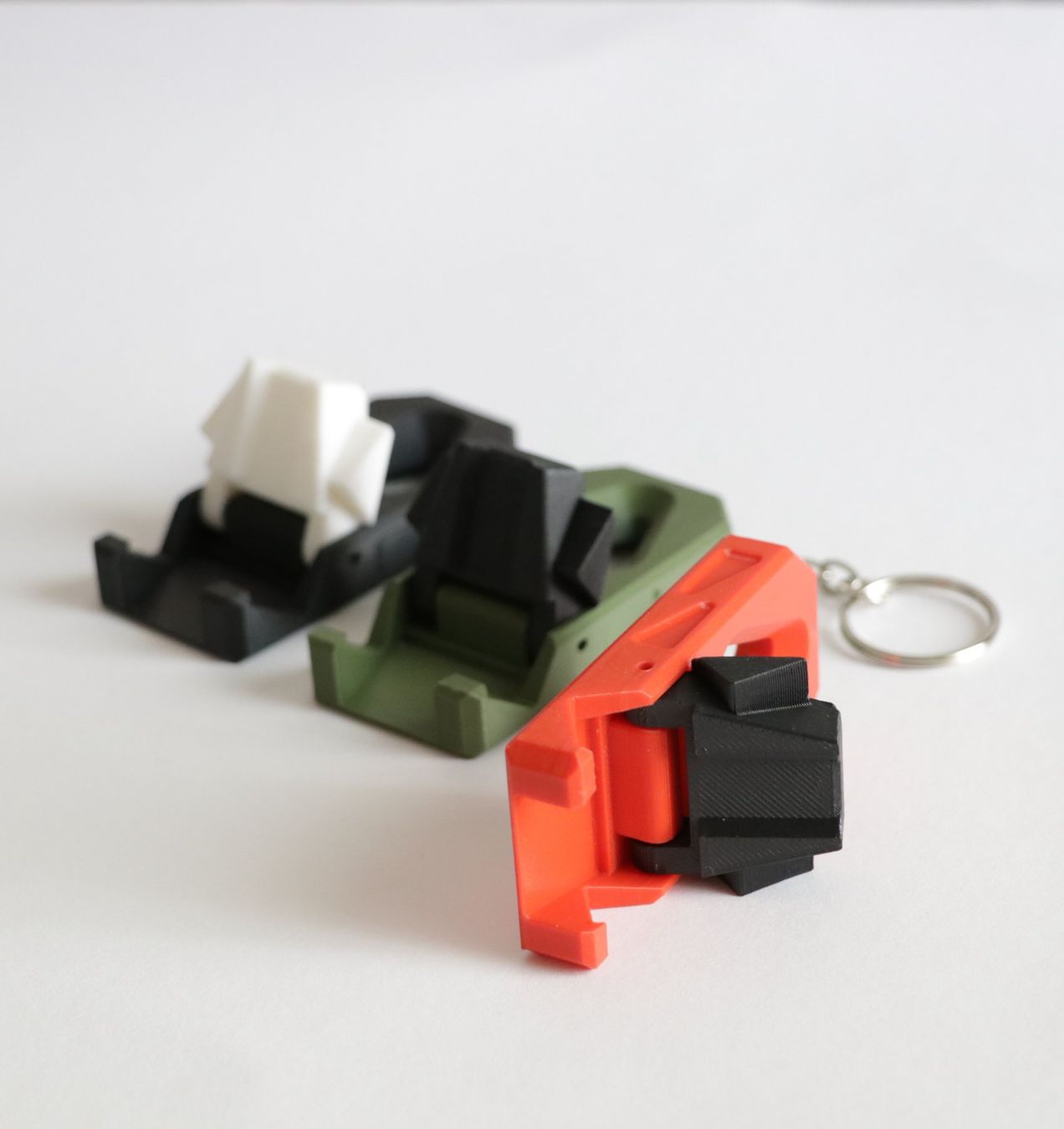 Staffe: Handyhalter Schlüsselanhänger Klappbar – Nuovo e nell'imballaggio originale da Winterthur venduto da Printfusion 5