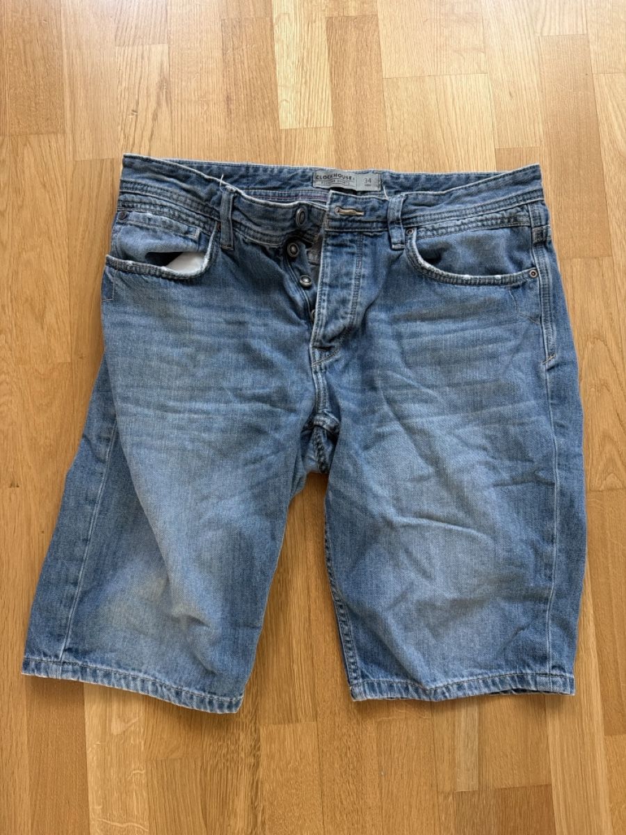 C&A Pantaloni: Short jeans C&A 34 – Nuovo (secondo la descrizione) da Concise venduto da mauranou._