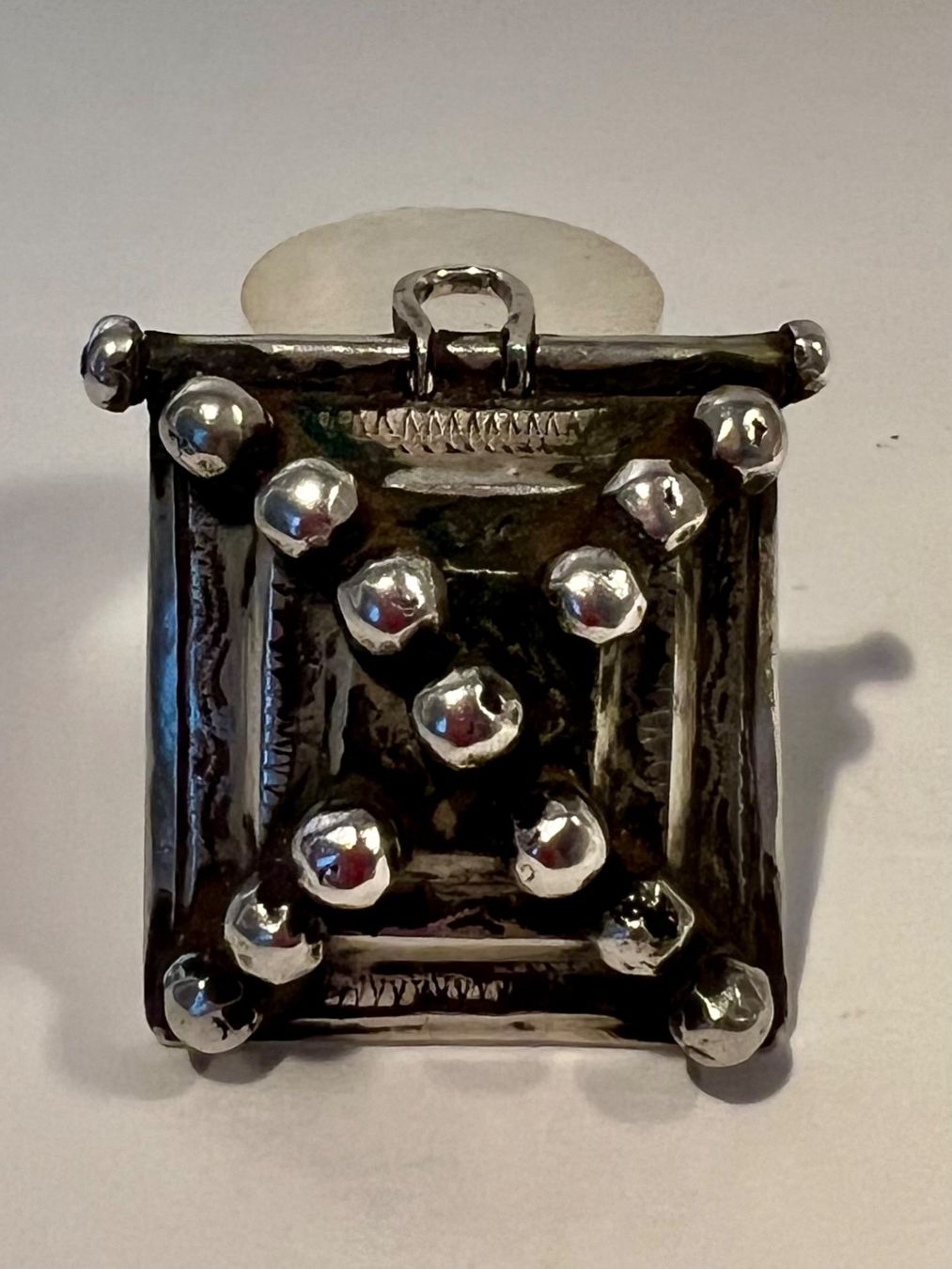 Ciondoli: Ancien pendentif argent, pyramidal, touaregP – Usato da Genève venduto da DELIRBEADS 1