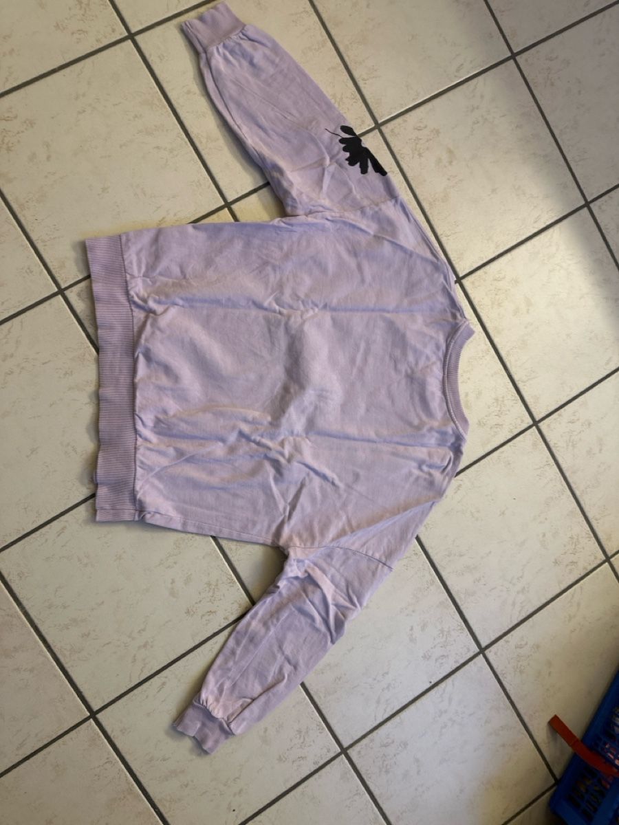 Maglioni & Felpe: Trendiger Pullover in Flieder mit Blumenmuster, Grösse L – Nuovo (secondo la descrizione) da Winznau venduto da val_t5fs 1
