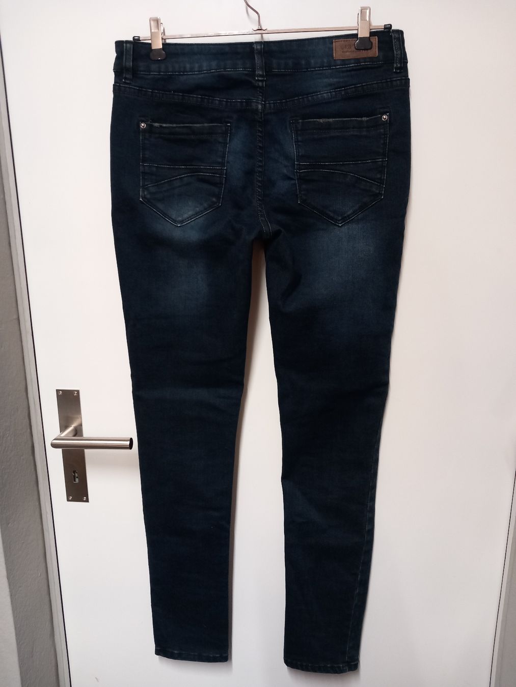 Jeans: NO NAME Stretch Jeans Gr. 30, Sternenmuster, Blackout – Usato da Merligen venduto da muss_haben 1