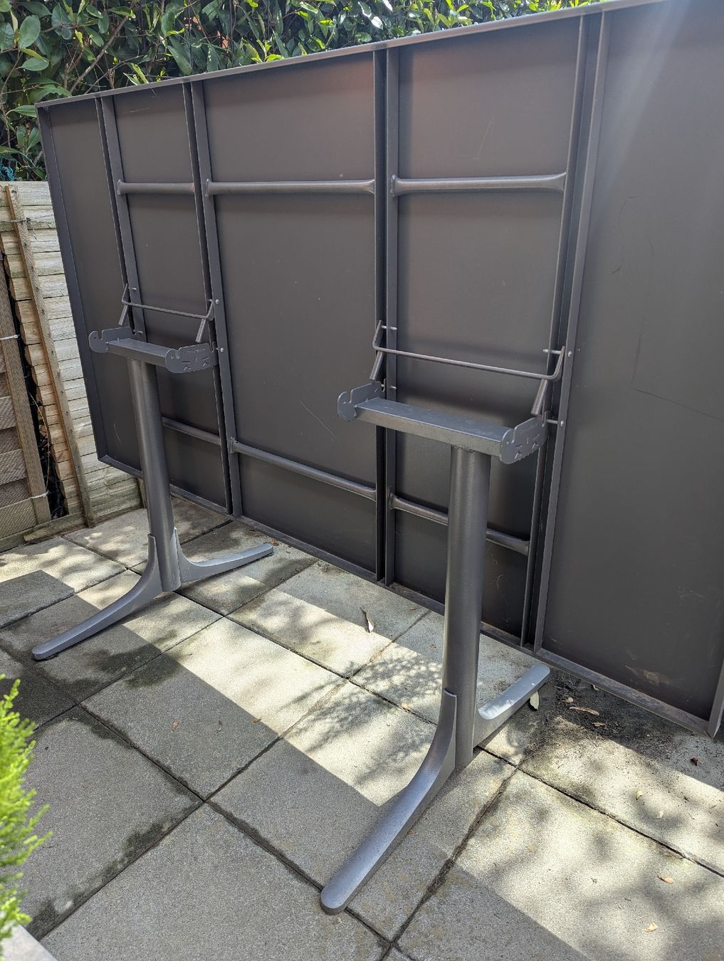 Tische: Original Schaffner Gartentisch anthrazit – Gebraucht aus Niederlenz von nikasch 2