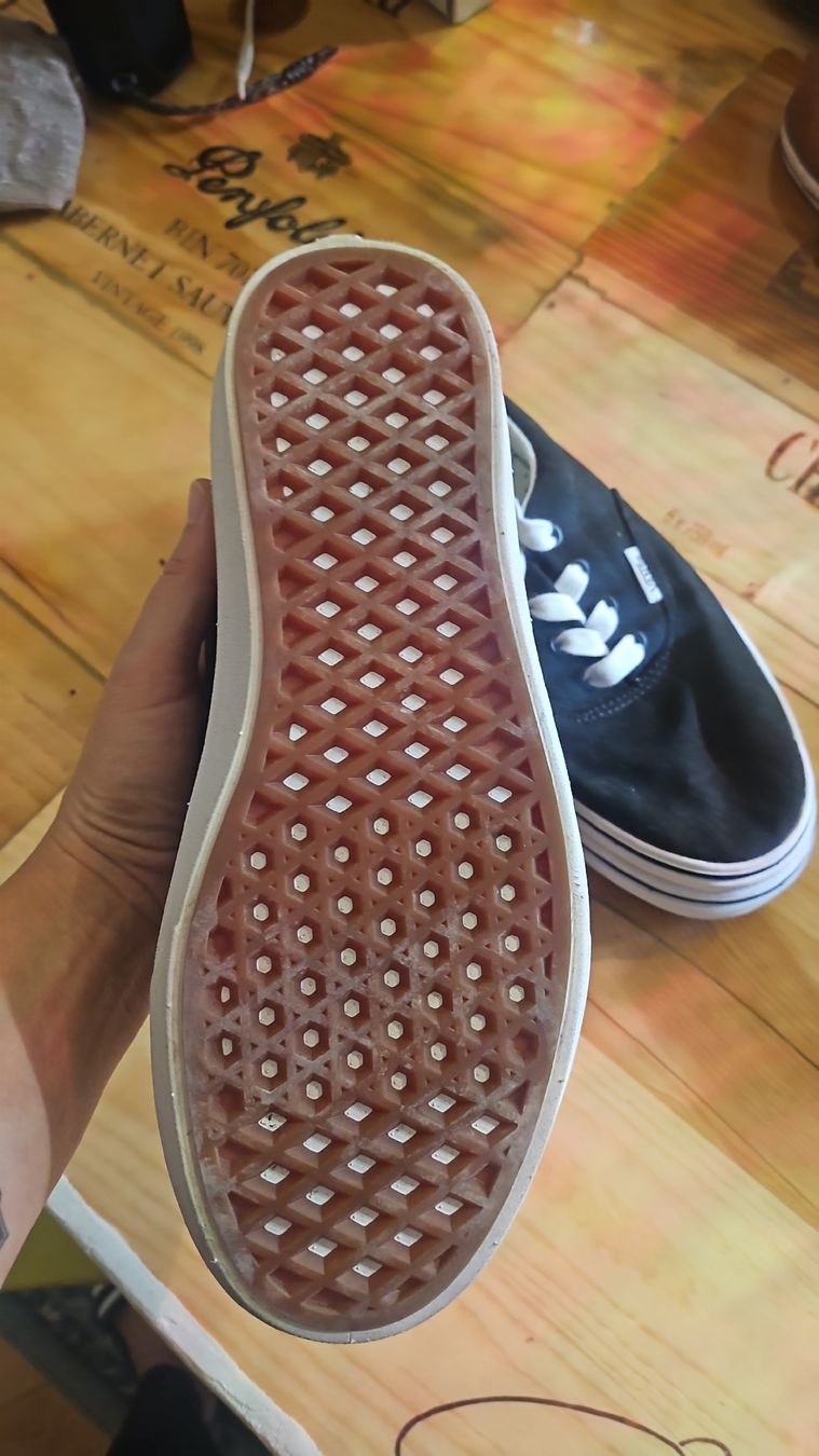 Vans Scarpe da uomo: Schwarze Vans ComfyCush, Grösse 37 – Nuovo (secondo la descrizione) da Zürich venduto da Michaela7 1