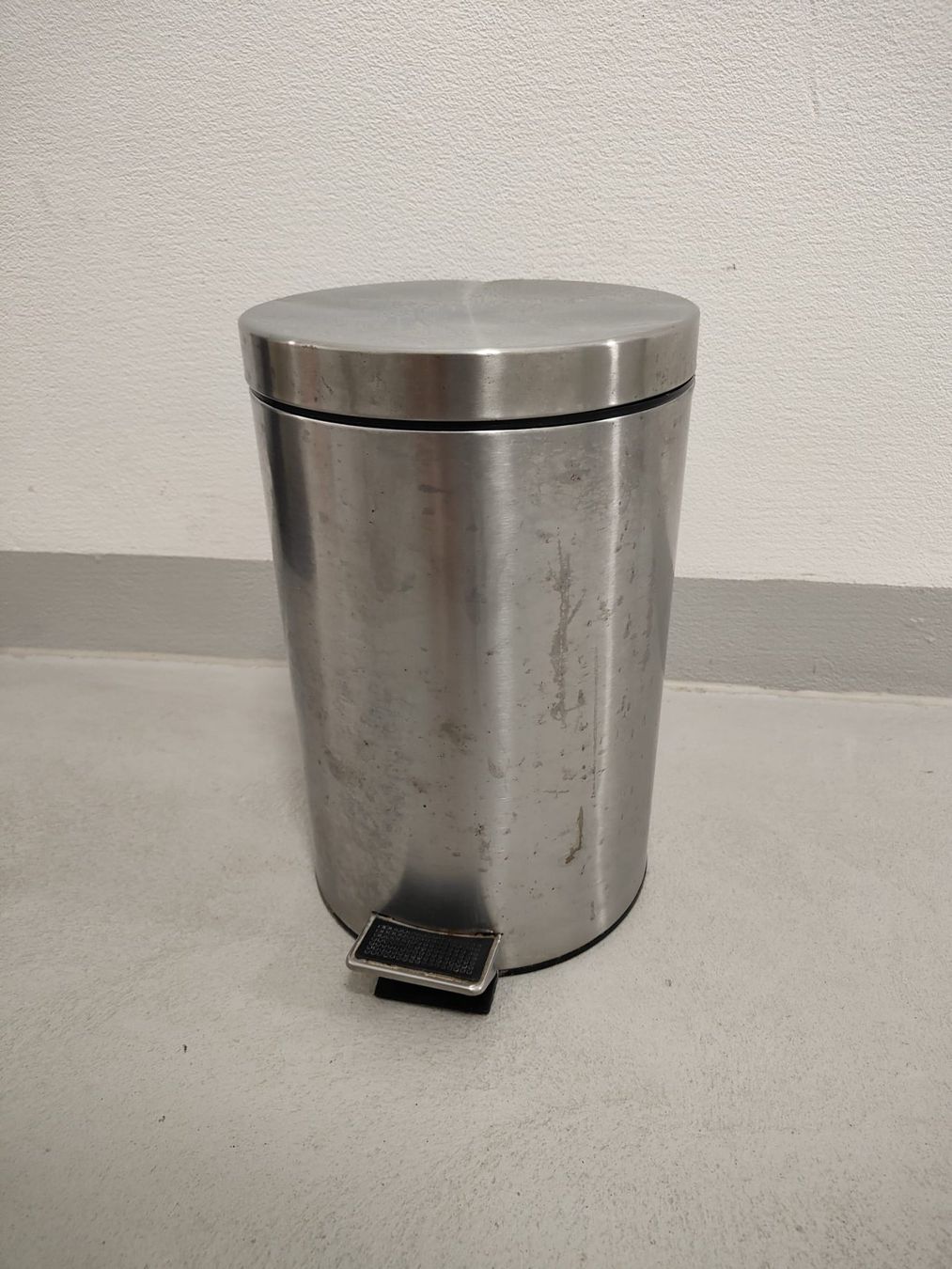 Abfalleimer: Abfalleimer – Gebraucht aus Elgg von Chili24 2
