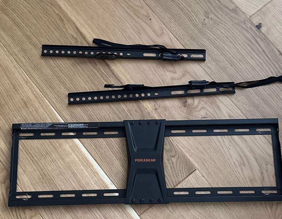 Staffa per monitor: Support d'écran/TV, Max, 15 kg – Usato da Bevaix venduto da Ky714n