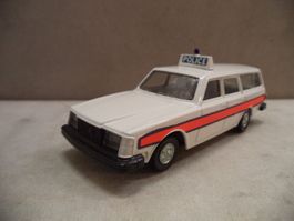 Tinky Toys POLICE 1:36 Volvo 265 DL ESTATE Car
