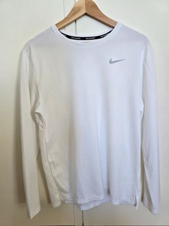 Haut à manches longues Nike Dri-Fit running