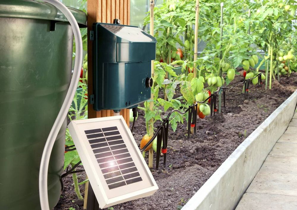 Solar Bewässerungsset mit Akku, Panel, Pumpe, Schlauch etc.