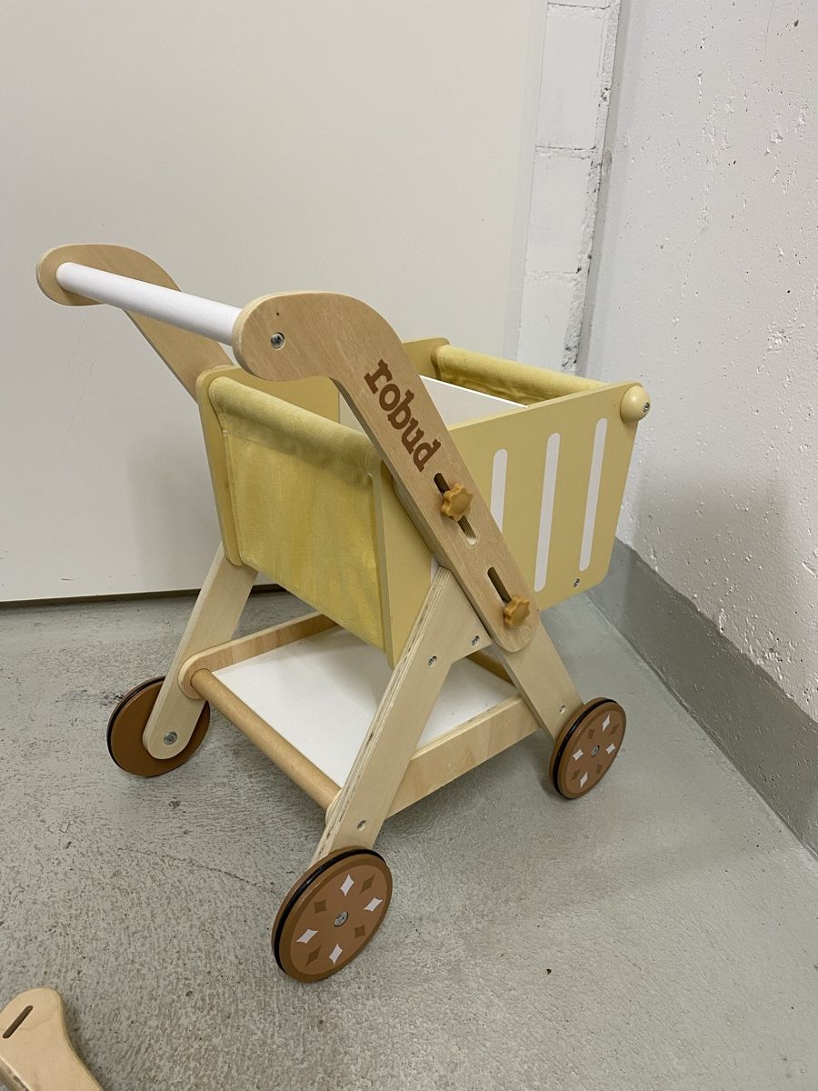 Spielzeuge: Einkaufswagen Kinder – Gebraucht aus Niederhasli von Sues89